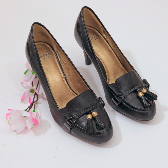Circa Joan & David Adrianna Black on Black Pumps - Picture 1 of 8